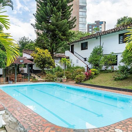 Hotel Premium Real ميديلين المظهر الخارجي الصورة