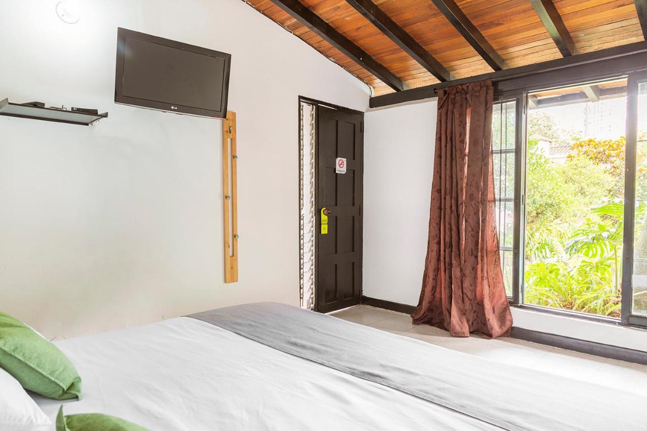 Hotel Premium Real ميديلين المظهر الخارجي الصورة
