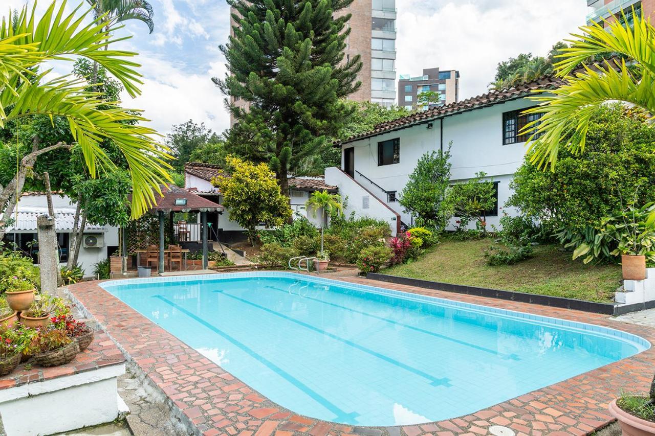 Hotel Premium Real ميديلين المظهر الخارجي الصورة
