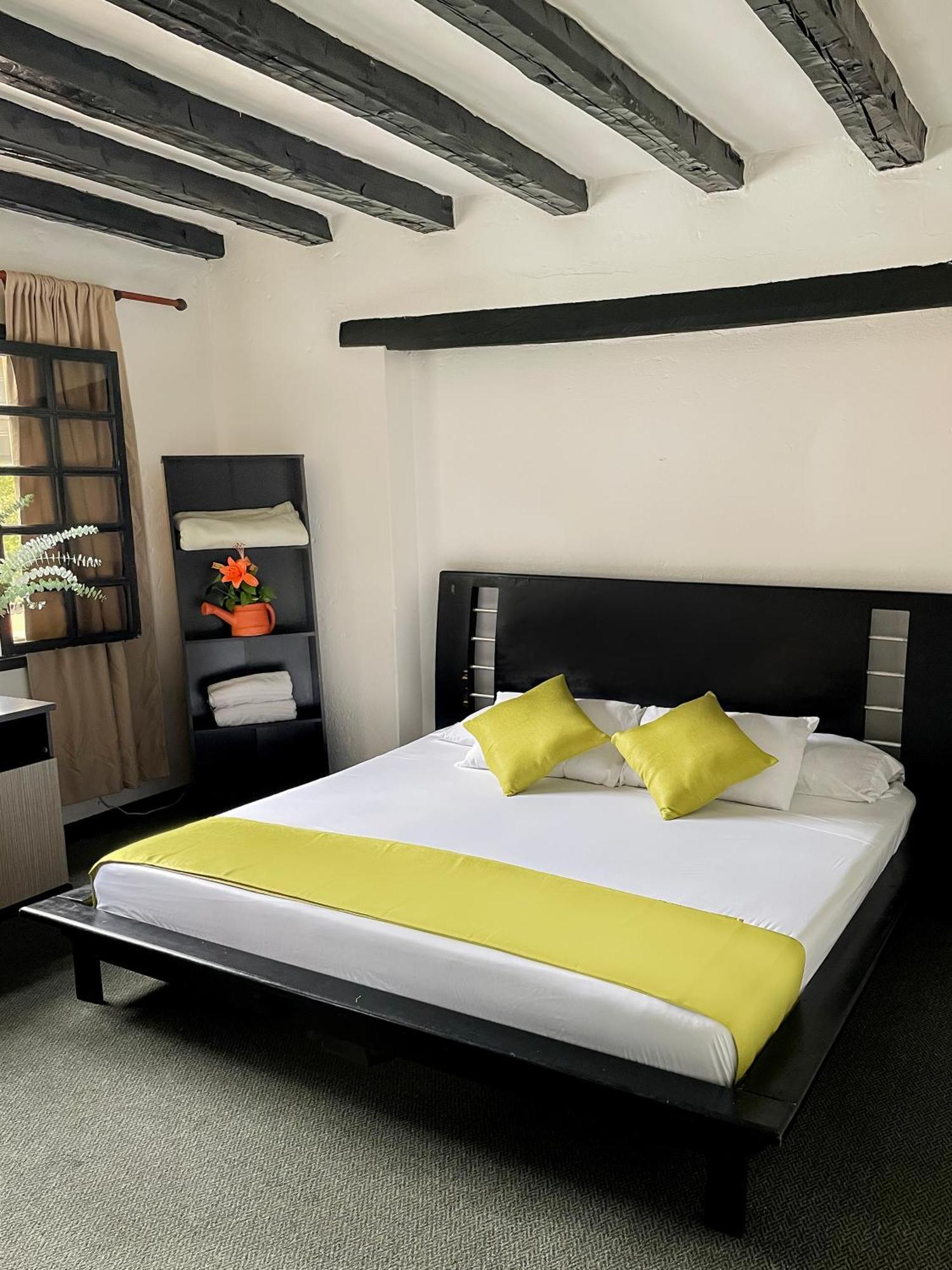 Hotel Premium Real ميديلين المظهر الخارجي الصورة