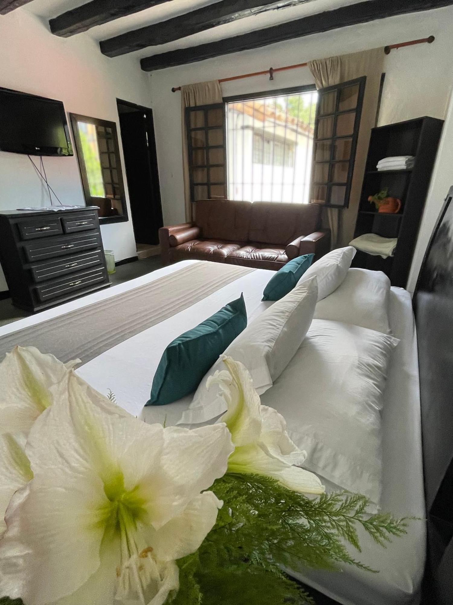 Hotel Premium Real ميديلين المظهر الخارجي الصورة