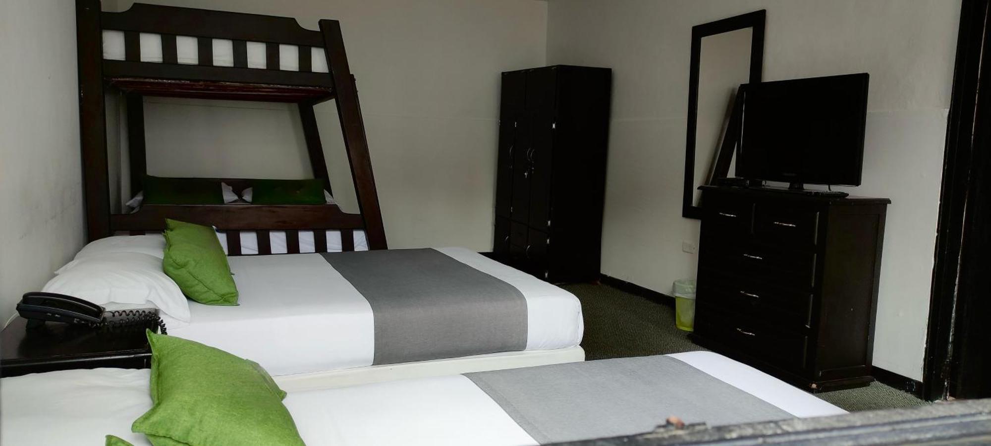 Hotel Premium Real ميديلين المظهر الخارجي الصورة