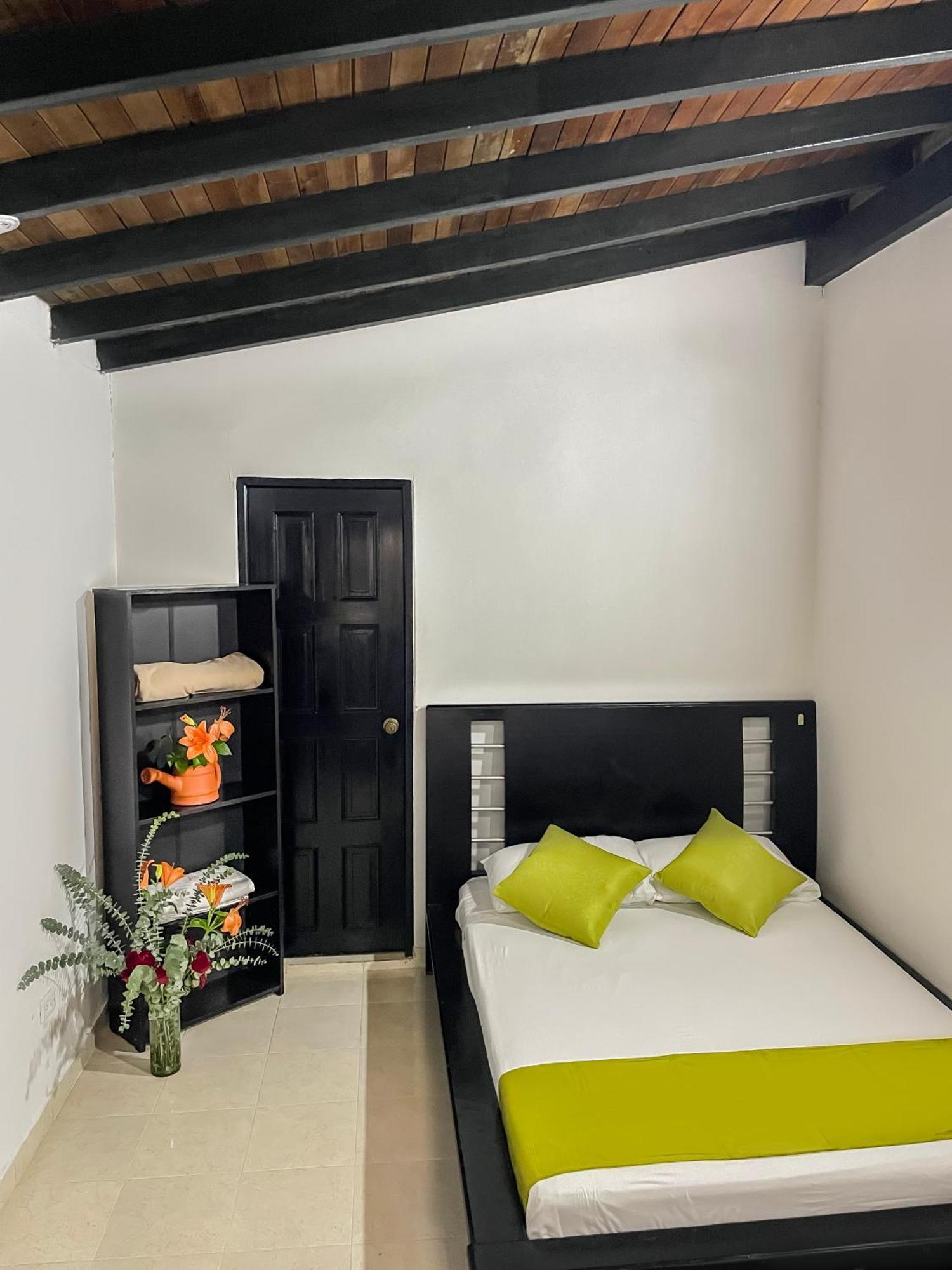 Hotel Premium Real ميديلين المظهر الخارجي الصورة