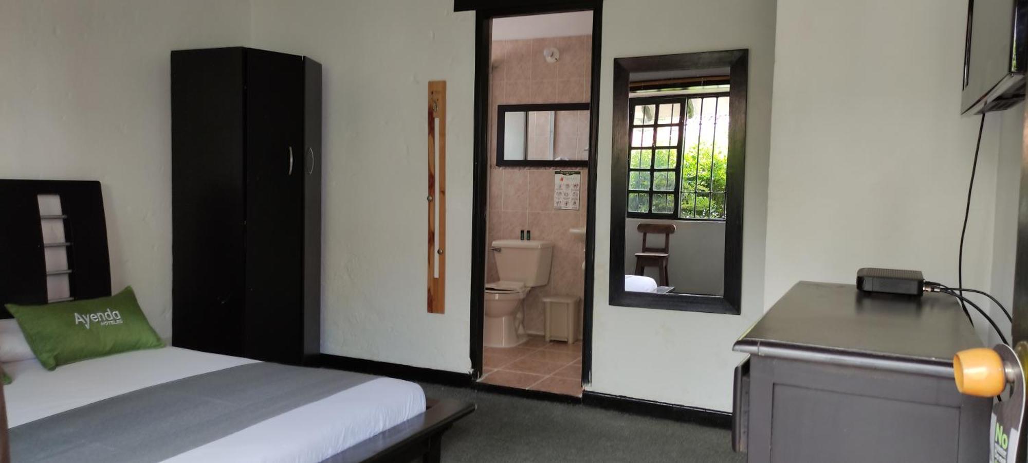 Hotel Premium Real ميديلين المظهر الخارجي الصورة