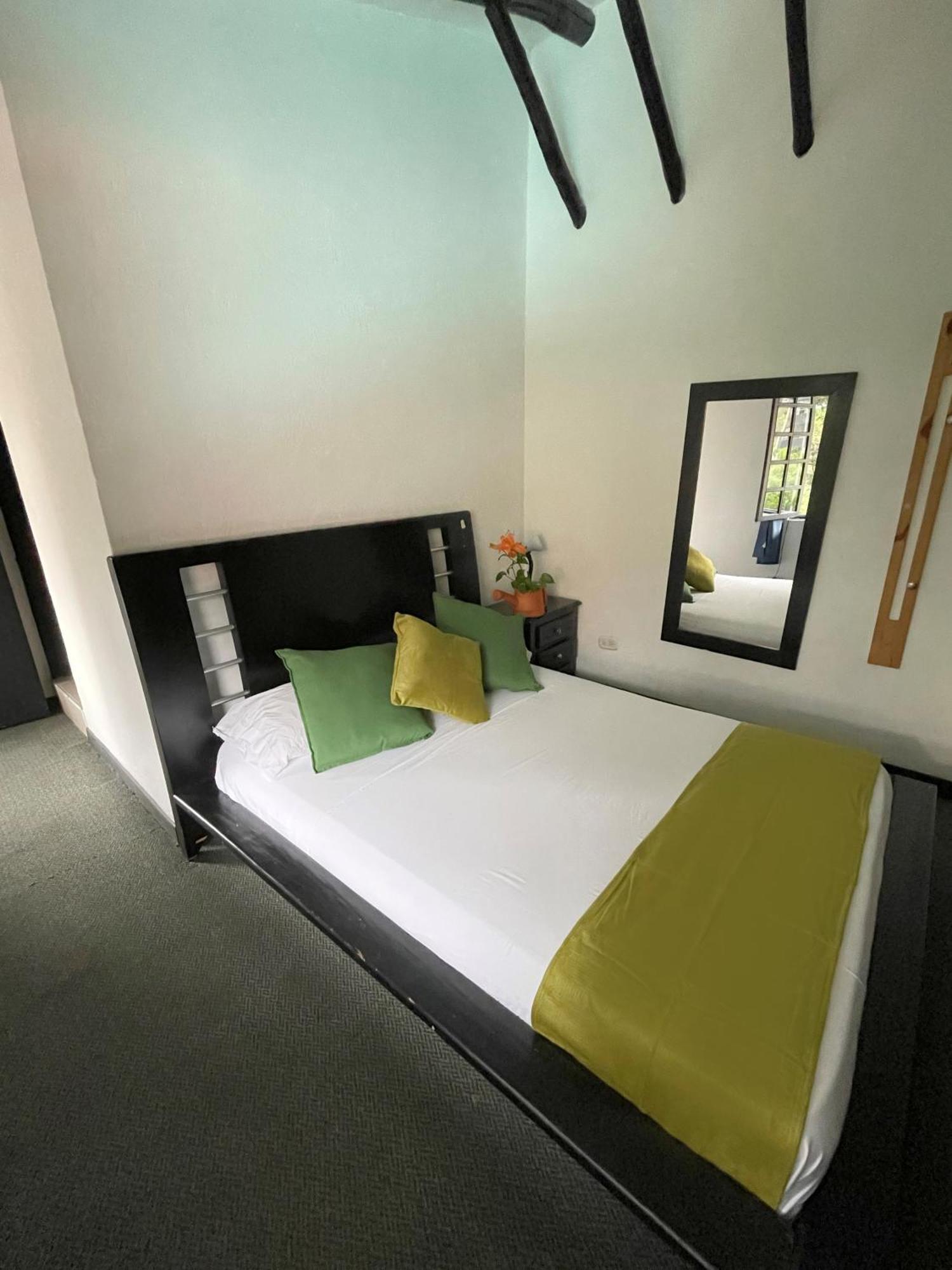 Hotel Premium Real ميديلين المظهر الخارجي الصورة