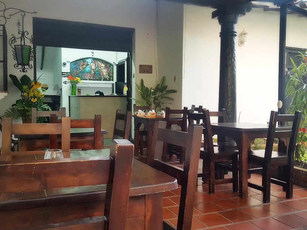 Hotel Premium Real ميديلين المظهر الخارجي الصورة